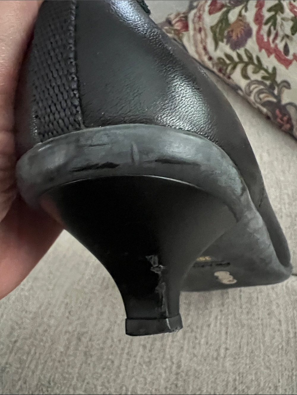 Prada Vintage Black Leather Square-Toe Flats with Silver Buckle - Size 39.5 - Picture 9 of 10